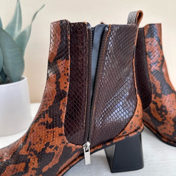 Violeta Brown/Tan Snake Skin Leather Heeled Zip Ankle Boots Women’s EU38 US7 - Picture 8 of 14
